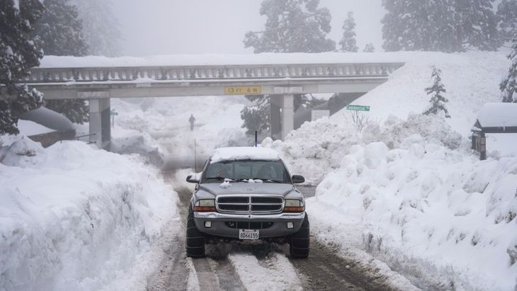 Image for story: Massive winter storm could bring feet of snow to Sierra mountain passes later this week