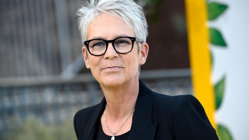 Image for story: Jamie Lee Curtis urges Americans to 'fight' in wake of election results