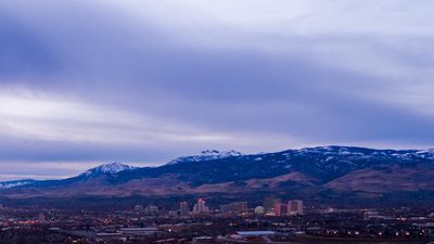 Image for story: Significant snowfall expected in Sierra starting Tuesday